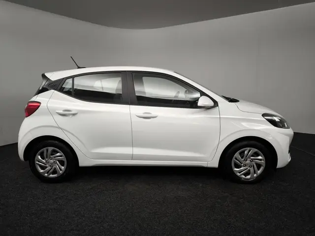 Hyundai i10 1.0 Comfort 2023 Benzine 16