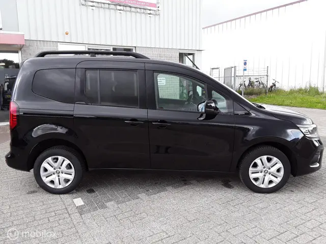 Renault Kangoo Techno TCE 130 pk Automaat 2024 Benzine 3