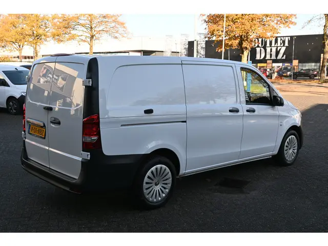 Mercedes-Benz Vito 3