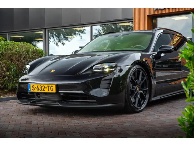 Porsche Taycan Sport Turismo GTS 93 kWh 2023 Elektrisch 9