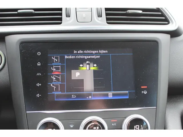 Renault Kadjar 1.3 TCe Techno 2022 Benzine 40