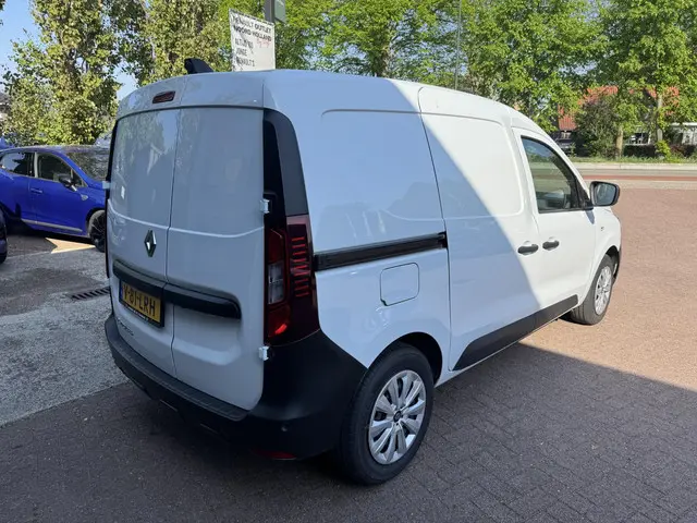 Renault Express 1.3 TCe 100 Comfort Benzine!! 2023 Benzine 5