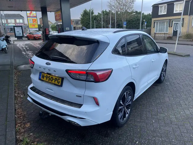 Ford Kuga 2.5 PHEV ST-Line X 2020 Hybride Benzine 6