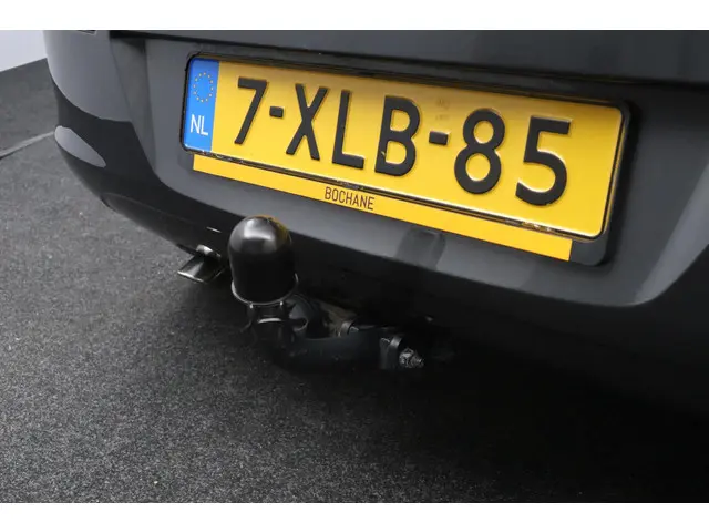 Opel Corsa 1.2-16V Anniversary Edition 2012 Benzine 26