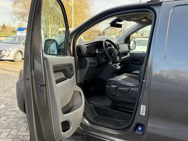 Peugeot Expert 2.0 BlueHDI 180 Long Premium 2020 Diesel 18