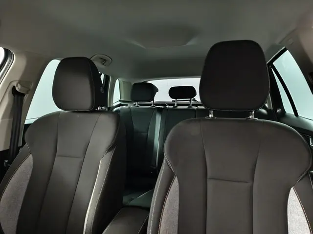 Škoda Kamiq 1.0 TSI Business Edition 2025 Benzine 27