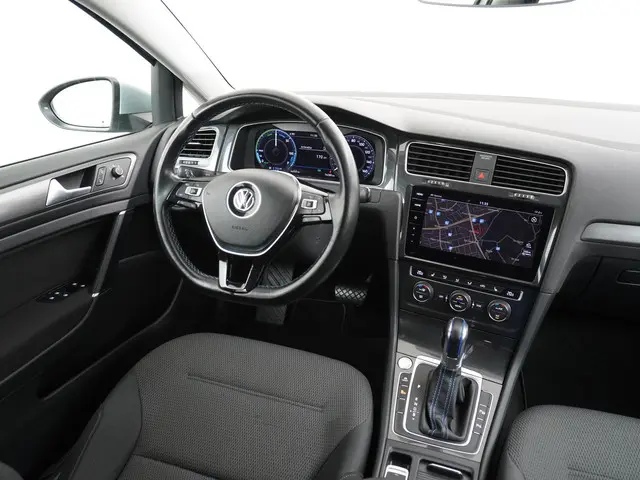 Volkswagen e-Golf e-Golf 2019 Elektrisch 22