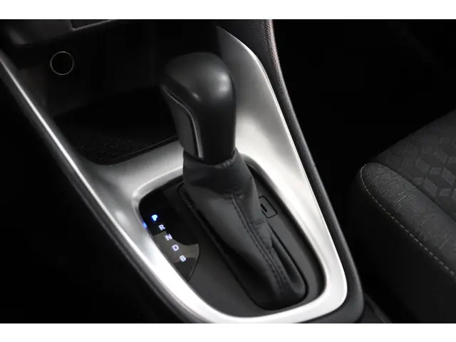 Toyota Yaris 1.5 Hybrid Active 2022 Hybride Benzine 18