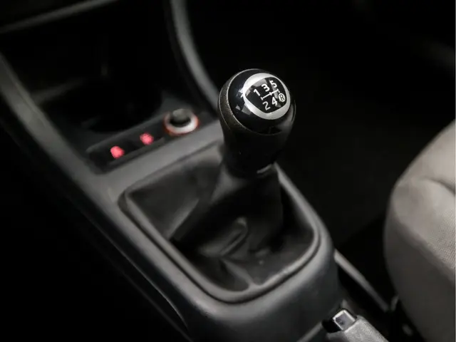 Volkswagen up! 1.0 move up! BlueMotion 2015 Benzine 9
