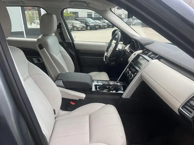 Land Rover Discovery 2.0 Td4 HSE 7p. 2017 Diesel 17