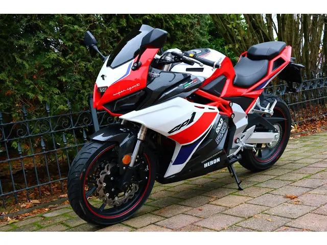 Yamaha YZF R125 TRMOTOR 125 GP-ONE [A1 A2] 2025 Benzine 2