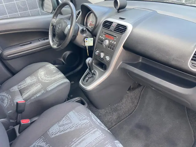 Opel Agila 1.2 Edition AUTOMAAT ! 2013 Benzine 11