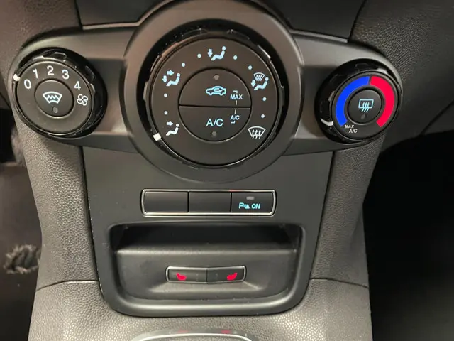 Ford Fiesta 1.0 Style 2015 Benzine 13