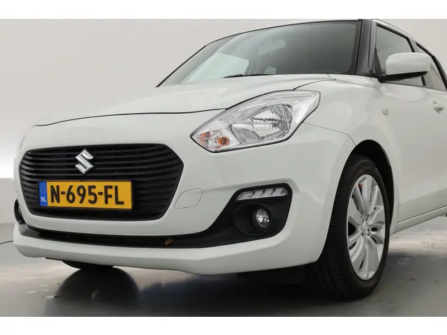 Suzuki Swift 1.2 Stijl Smart Hybrid 2020 Benzine 25
