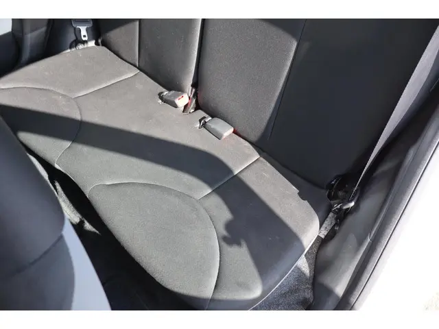 Toyota Aygo 1.0 VVT-i Now, Airco. 2013 Benzine 13