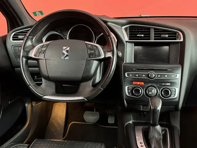 DS DS 4 Crossback 1.6 THP Chic 2016 Benzine 4