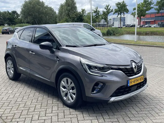 Renault Captur 1.0 TCe 100 Intens 2020 Benzine 4