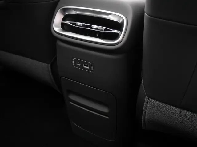 Leapmotor B10 Design ProMax 67.1 kWh 2025 Elektrisch 12