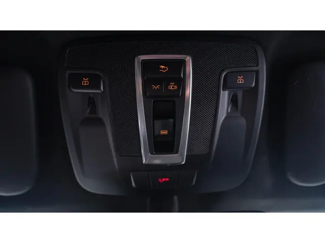 Mercedes-Benz G-Klasse 500 2017 Benzine 56