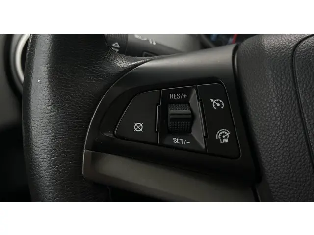 Chevrolet Aveo 1.6 2012 Benzine 13
