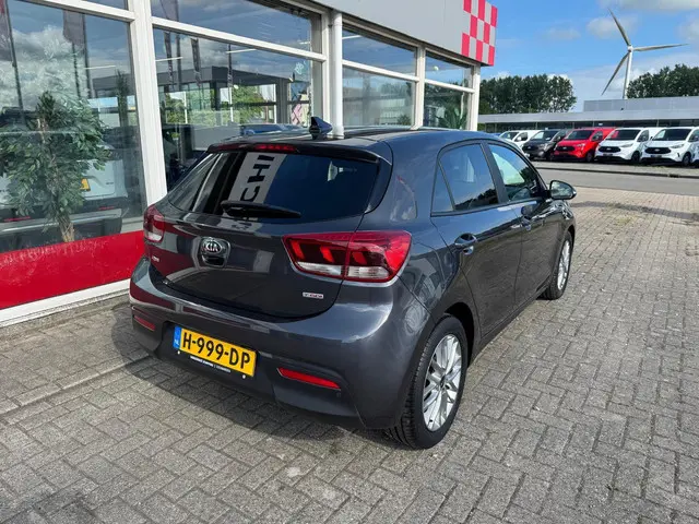 Kia Rio 2