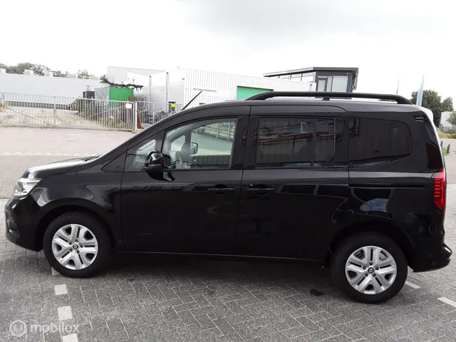 Renault Kangoo Techno TCE 130 pk Automaat 2024 Benzine 4