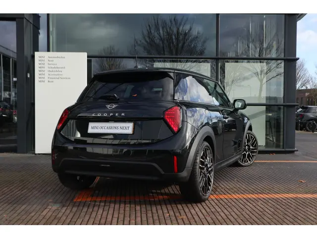 MINI 3-Deurs Cooper C 2025 Benzine 2