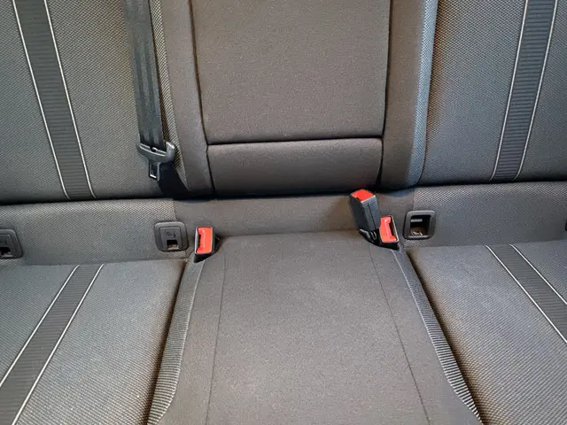 Volkswagen T-Roc 1.5 TSI Life Business 2022 Benzine 32