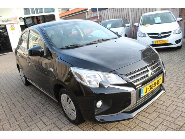 Mitsubishi Space Star 1.0 Cool+ 2020 Benzine