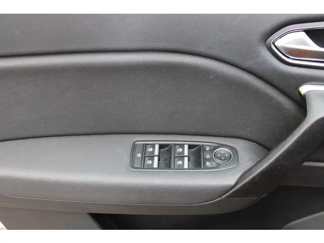 Renault Captur TCe 100 Intens 2020 Benzine 14