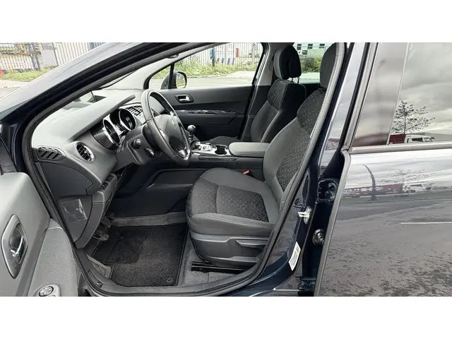 Peugeot 3008 1.2 PureTech Style 2015 Benzine 13