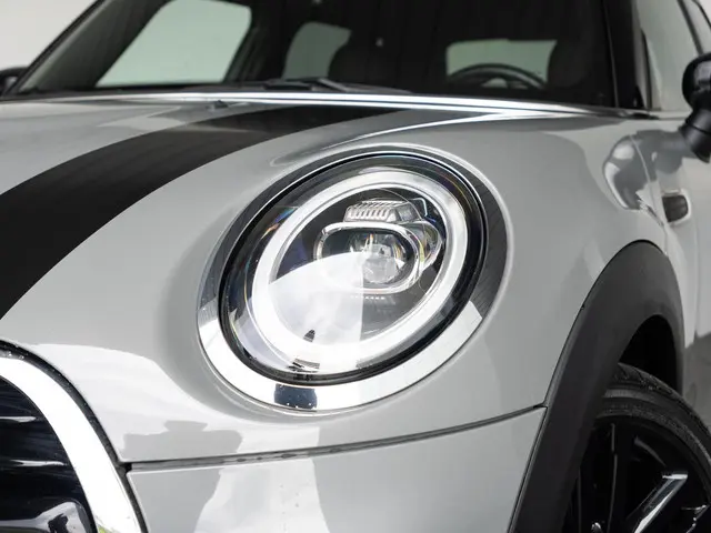 MINI 5-Deurs Cooper Aut. 2020 Benzine 36