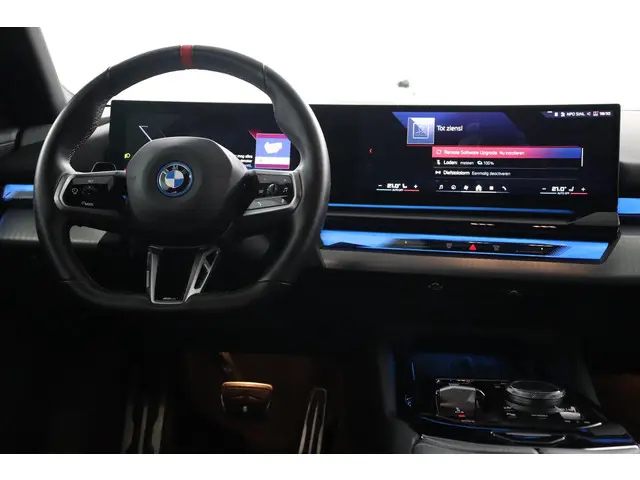 BMW i5 M60 xDrive 84 kWh 2024 Elektrisch 79