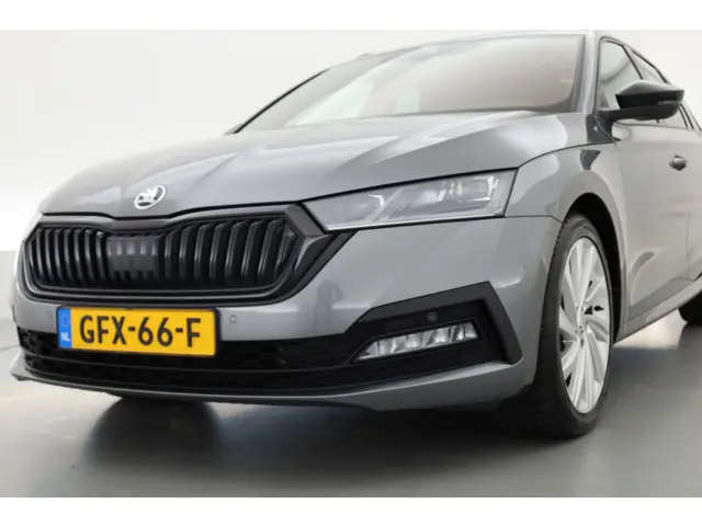 Škoda Octavia Combi 2.0 TDI 2024 Diesel 31