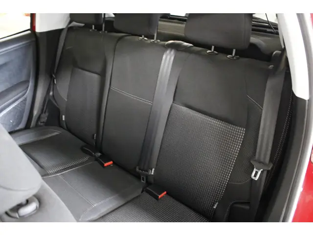 Peugeot 208 1.2 PureTech Tech Edition 110 PK. 2019 Benzine 6