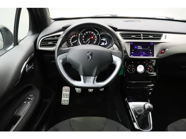 DS DS 3 1.2 PureTech Business 2018 Benzine 2