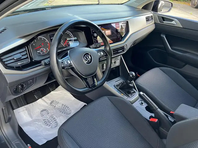 Volkswagen Polo 1.0 TSI Comfortline 2021 Benzine 5