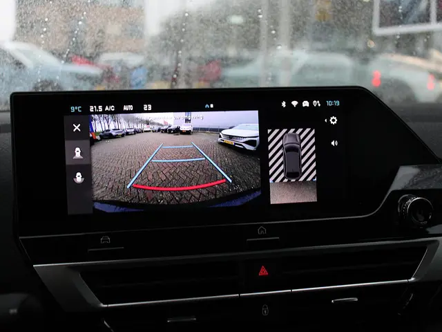 Citroën C4 HYBRID 145 BUSINESS 2025 Hybride Benzine 16