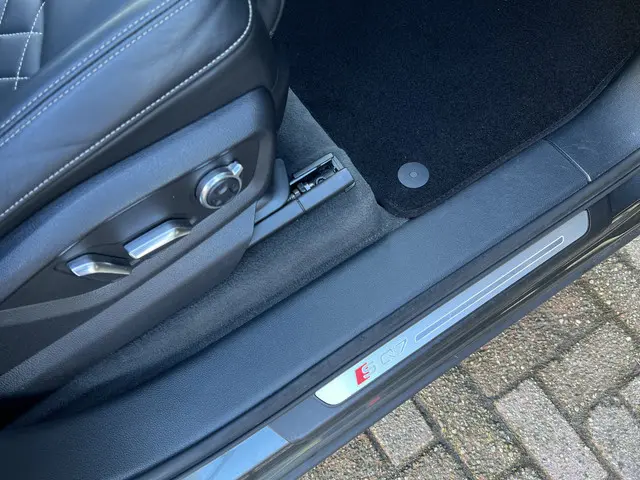 Audi SQ7 4.0 TDI Quattro Pro Line + 7p 2017 Diesel 32