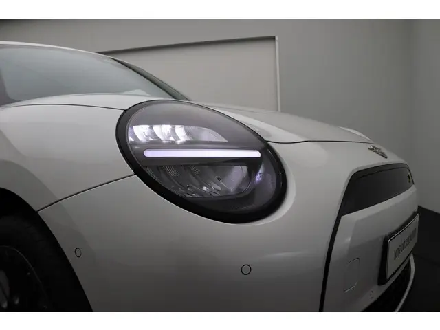 MINI Electric Cooper SE 2025 Elektrisch 15