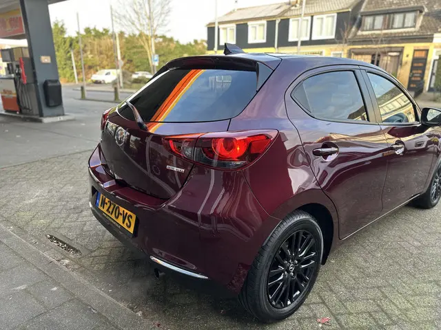 Mazda 2 1.5 Skyactiv-G Sportive 2022 Benzine 38