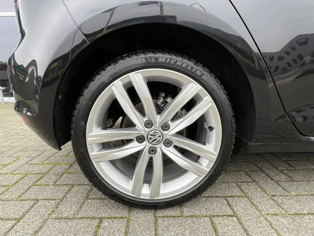 Volkswagen Golf 1.2 TSI Business Edition 2015 Benzine 35