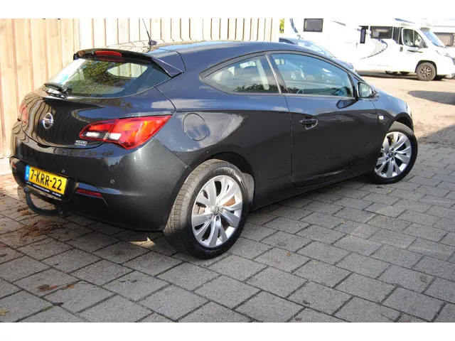 Opel Astra GTC 1.4 Turbo Design Edition 2013 Benzine 11