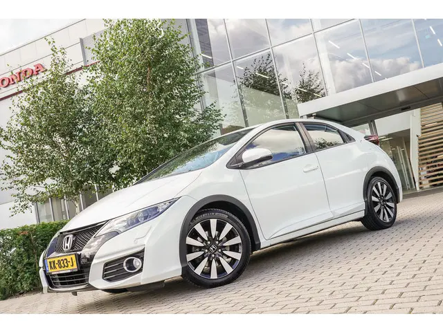 Honda Civic 1.8i VTEC ELEGANCE - SPORT 2016 Benzine 29