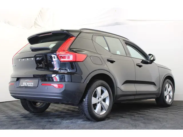Volvo XC40 1.5 T2 Momentum Core 2021 Benzine 9