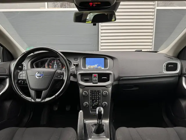 Volvo V40 1.6 T2 Kinetic 2015 Benzine 14