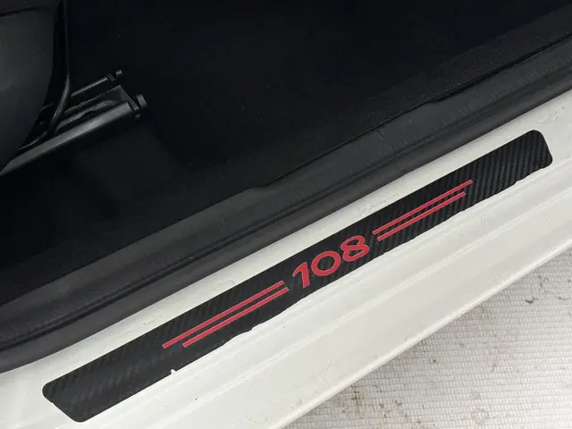 Peugeot 108 1.0 e-VTi Allure TOP! 2016 Benzine 23