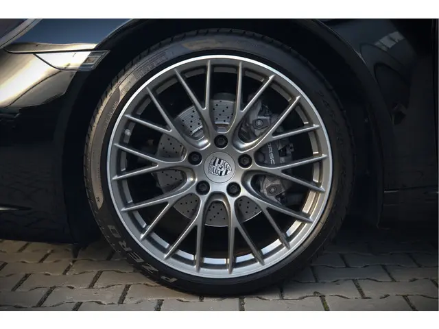 Porsche 911 3.0 Carrera 2018 Benzine 17