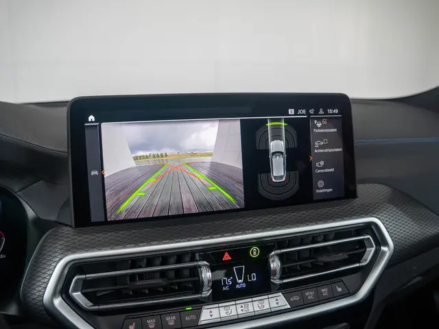 BMW X4 xDrive20i 2026 Benzine 26