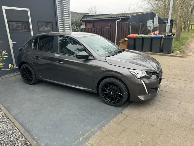 Peugeot 208 1.2 PureTech Active AIRCO 2022 Benzine 5